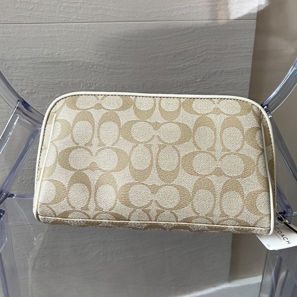 NEW Coach Cosmetic Pouch - Picture 3 of 5